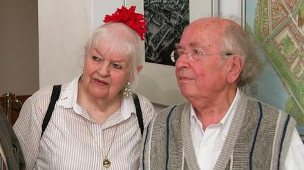 Das Grafiker-Paar Hildegard „Hilla“ und Karl-Heinz Wirth zeichnete eine Karte des historischen Potsdams.