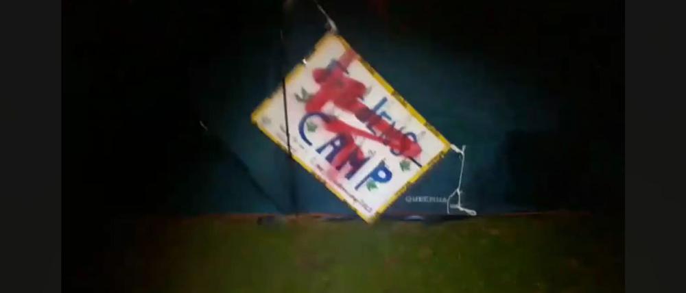 Das „Friedenscamp“ am Lustgarten wurde attackiert. 