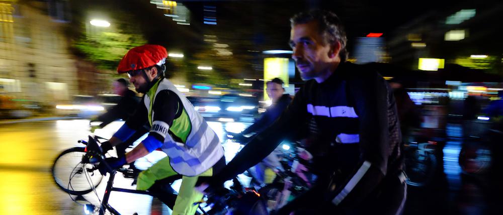Lichterfahrt für mehr Sicherheit: Am Nikolaustag wird durch Steglitz-Zehlendorf geradelt.
