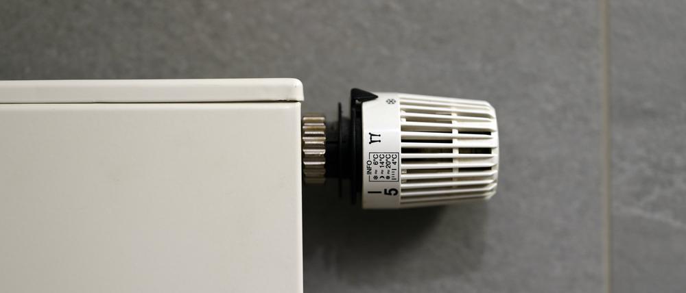 Nicht immer werden Mieter regelmäßig über die Höhe ihrer Energiekosten informiert.