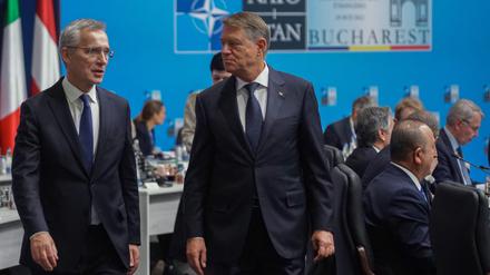 Jens Stoltenberg und Klaus Iohannis.