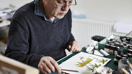 Axel Scheffler in seinem Atelier.