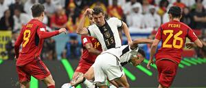Auf der Suche nach dem Raum. Die deutschen Angreifer müssen sich gegen Costa Rica auf eine massierte Abwehr einstellen. 