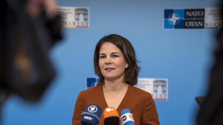 Annalena Baerbock ruft Türkei zum Verzicht einer Bodenoffensive in Syrien auf.