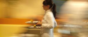 In der Gastronomie sind tägliche Arbeitszeiten von mehr als zehn Stunden keine Seltenheit.