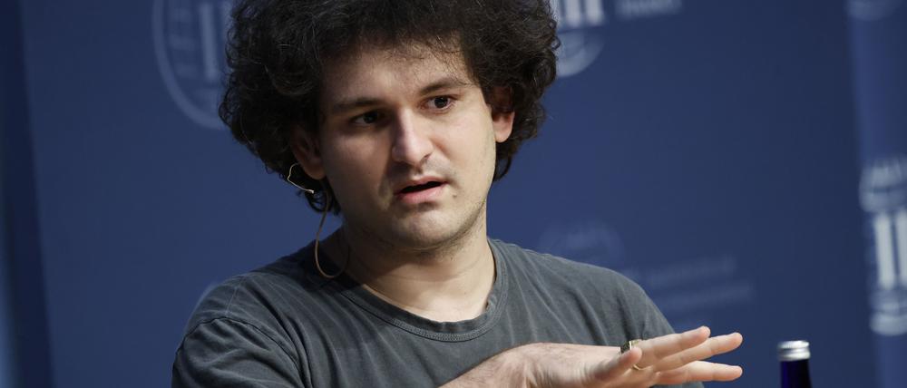 Sam Bankman-Fried, der Gründer und CEO von FTX muss sich nach der Insolvenz der Kryptobörse erklären.