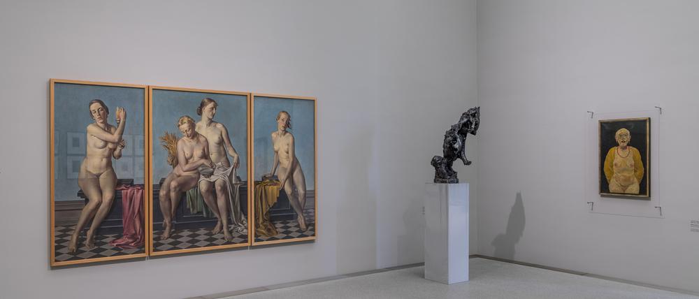 Adolf Ziegler „Vier Elemente“ vor 1937 gleich neben einer Skulptur Otto Freundlichs.
