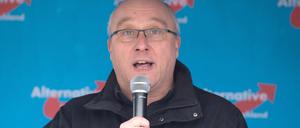 Der frühere AfD-Bundestagsabgeordnete Jens Maier bei einer Kundgebung im Jahr 2018. 