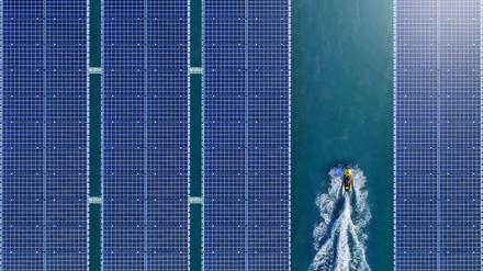 Vielversprechender als Solarmodule. Grüner Wasserstoff ist ein erfolgsversprechender Energieträger für den Ersatz von Erdgas. Er wird aus Wasser hergestellt, indem Sauerstoff von Wasserstoff durch Elektrolyse getrennt wird.