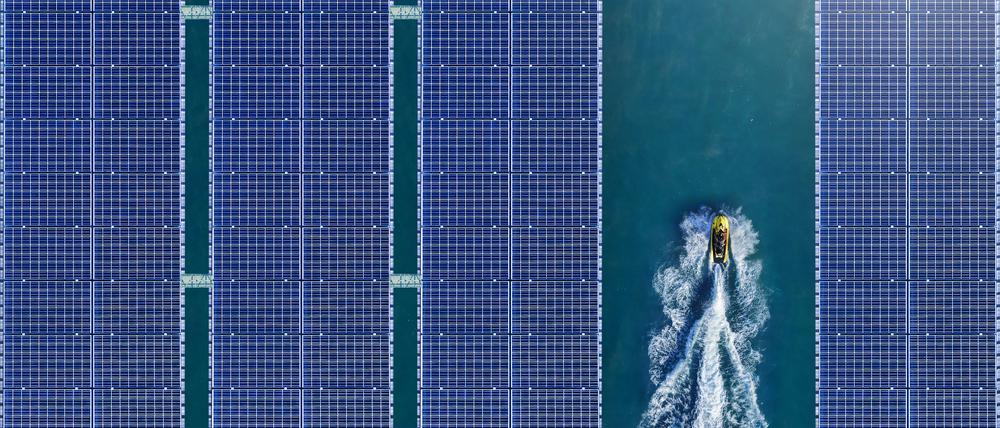 Vielversprechender als Solarmodule. Grüner Wasserstoff ist ein erfolgsversprechender Energieträger für den Ersatz von Erdgas. Er wird aus Wasser hergestellt, indem Sauerstoff von Wasserstoff durch Elektrolyse getrennt wird.