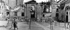 Die Ruinen von Verdun im Jahr 1916. Die Schlacht gilt als eine der verheerendsten Schlachten im Weltkrieg 1914-1918. 