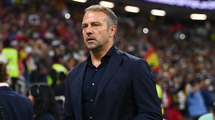 Bundestrainer Hansi Flick will weitermachen.