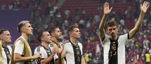 Thomas Müller will einen eventuellen Rücktritt mit Trainer Flick besprechen.