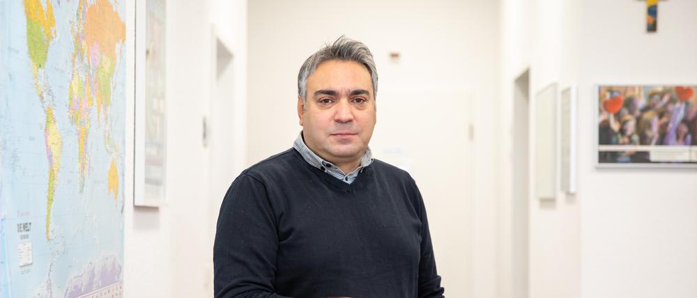 Fadel Haddad, 49, in seinem Berliner Büro. Sein Verfahren befindet sich in der Schwebe. Respektlos, findet er.