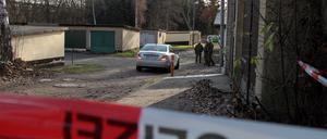 Auf dem Garagenkomplex Friedenseck in Lauchhammer wurde 2009 ein 46-jähriger Polizist getötet.
