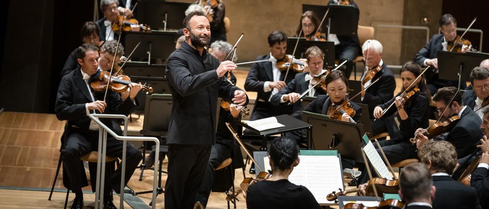 Kirill Petrenko dirigiert die Berliner Philharmoniker.