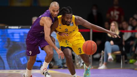 Jaleen Smith (rechts) kassierte vor einer Woche in Göttingen die erste Liga-Niederlage.