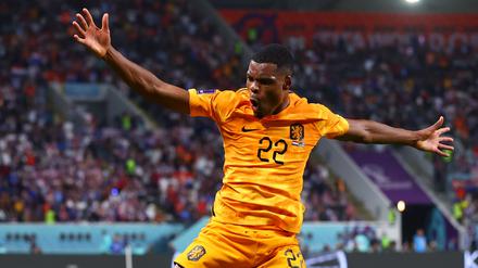 Denzel Dumfries erzielte das 3:1 für die Niederlande.