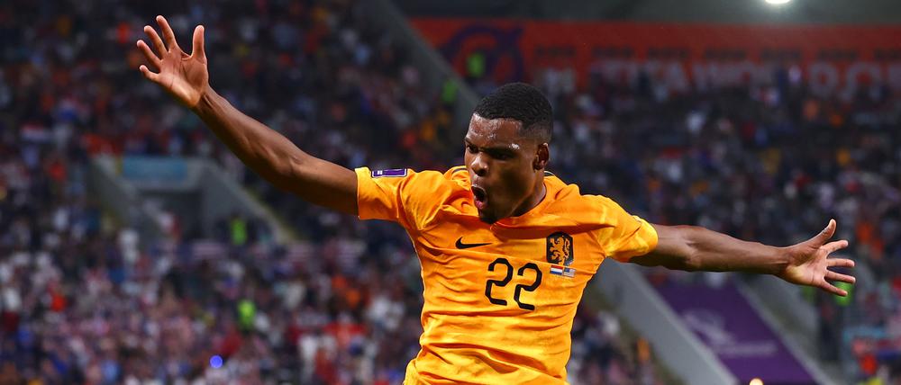 Denzel Dumfries erzielte das 3:1 für die Niederlande.