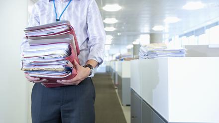 Papierberge? Verwaltung funktioniert in vielen Fällen noch nicht digital.