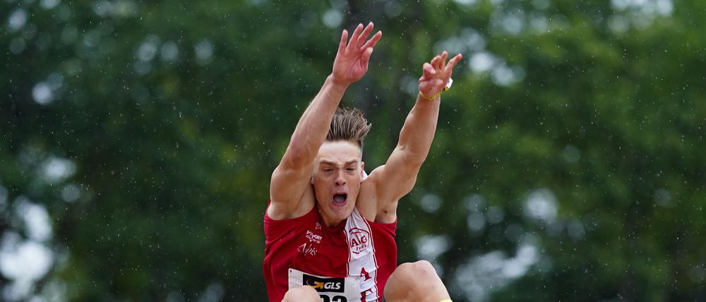 Jannis Wolff gewann 2020 die Deutsche Meisterschaft im Zehnkampf. Nach einer Corona-Infektion war an Weitsprung aber lange nicht zu denken.