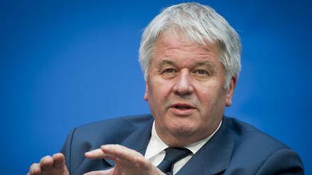 Der ehemalige Präsident des Technischen Hilfswerks (THW), Albrecht Broemme (Archivbild 2013)