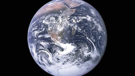 Rückblick, Weitblick, heimatlicher Anblick: „Blue Marble“, fotografiert von der Apollo-17-Crew.