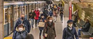 In München soll die Maskenpflicht in der U-Bahn bald der Vergangenheit angehören.