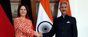Außenministerin Baerbock und ihr indischer Amtskollege Jaihankar am 5. Dezember in Neu Delhi.