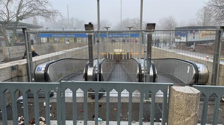 Bezirke, 9. Dezember, André Görke, 1sp, "Rampe U-Bahnhof Rathaus Berlin Spandau