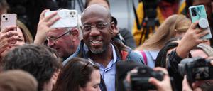 Raphael Warnock gewinnt die Stichwahl im US-Bundesstaat Georgia.