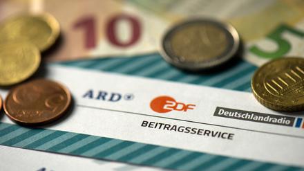 Wenn die Öffis weiterhin so vor sich hin skandalisieren, ist bald auch der Rundfunkbeitrag nicht mehr sicher.