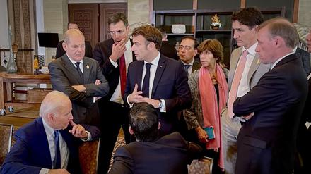 Die Verbündeten blicken auf Olaf Scholz in Abwehrpose, hier beim G-20-Gipfel. 