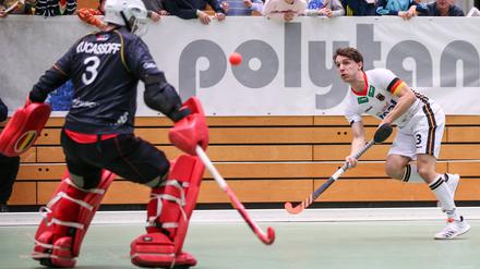 Paul Dösch (rechts, bei der EM 2020) ist Kapitän des deutschen Teams.