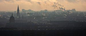 Morgenstimmung über Berlin Kreuzberg. Emissionen durch Wärmeerzeugung. 28.11.2021