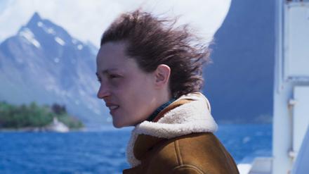 In Norwegen klärt Hélène (Vicky Krieps) für sich eine grundsätzliche Lebensentscheidung.