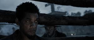 Peter (Will Smith) schlägt sich auf dem Weg zu seiner Familie durch die Sümpfe Louisianas.