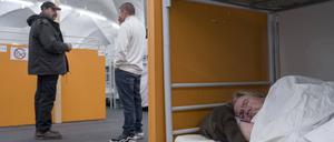 Obdachlosenunterkunft der Berliner Stadtmission in einer Traglufthalle in Berlin (Symbolbild).