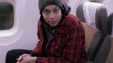 Brittney Griner in einem Flugzeug Richtung USA.