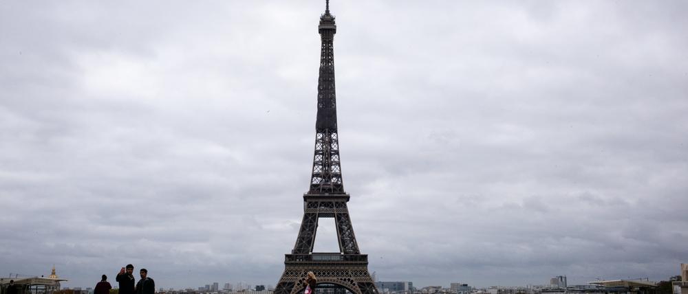 In Paris ist es am Donnerstagabend zu einem großflächigen Stromausfall gekommen.