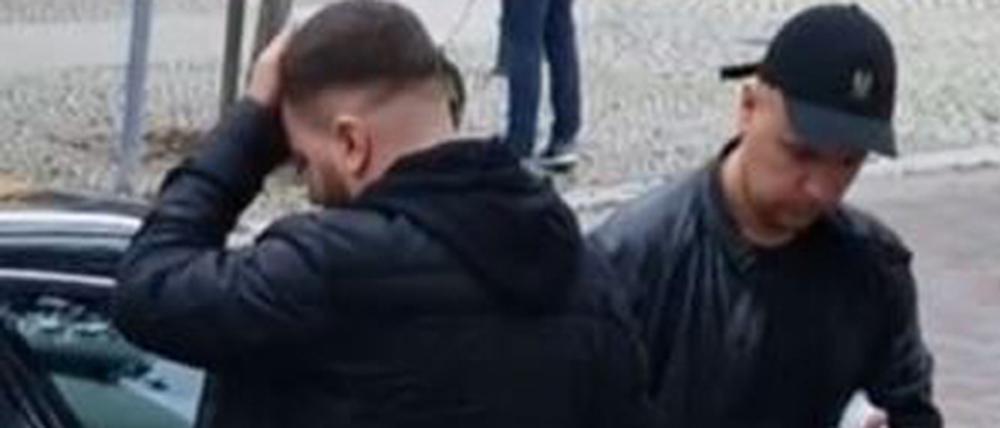 Die Polizei geht davon aus, dass die mutmaßlichen Täter am 31.10.22 einen schwarzen Audi S6 Avant erworben haben. 