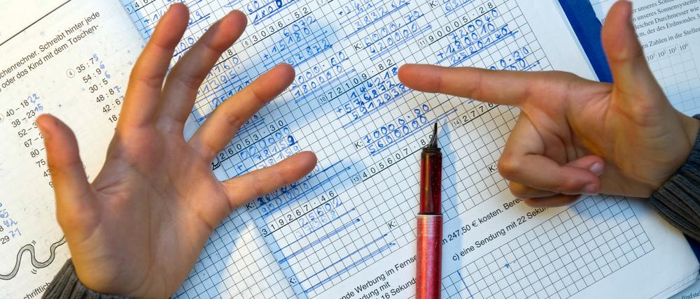 Wegen des Schulausfalls in der Corona-Krise hatten Bund und Länder ein umfangreiches Programm für Schüler, um entstandene Lernrückstände aufzuholen.