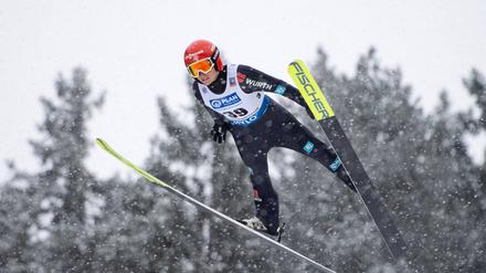 Katharina Althaus springt in Titisee bei zwei Wettbewerben - im Mixed und im Einzel.