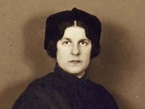 Regina Jonas wurde 1935 die erste Rabbinerin der Welt. Sie engagierte sich im „Jüdischen Frauenbund“ für Geschlechtergerechtigkeit.