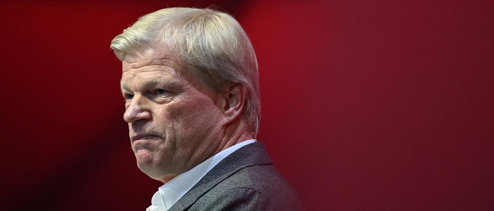 Oliver Kahn, Vorstandsvorsitzende FC Bayern spricht bei der Jahreshauptversammlung auf der Bühne