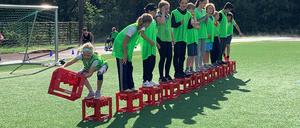 Schüler:innen beim inklusiven Sportfest. 