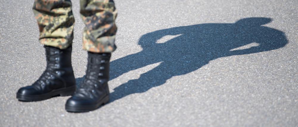 Wegen Fluchtgefahr hat das Amtsgericht Koblenz Haftbefehl gegen den Soldaten erlassen.