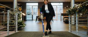Letzter Schliff: Kathrin Hauschild-Bunke ist leitende Hausdame im Hotel Resort Mark Brandenburg.