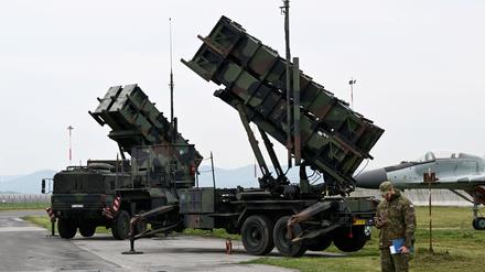 Ein Patriot-System auf dem Weg in die Ukraine. 