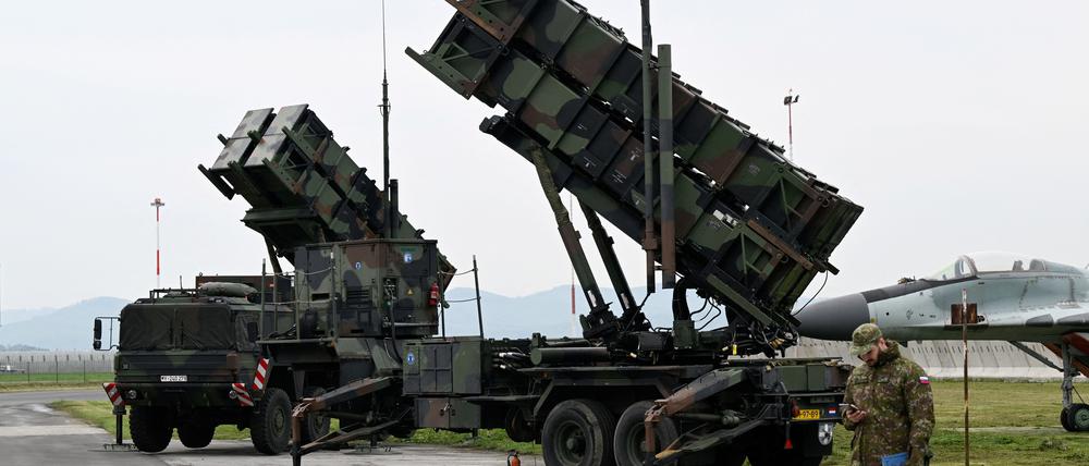 Ein Patriot-System auf dem Weg in die Ukraine.